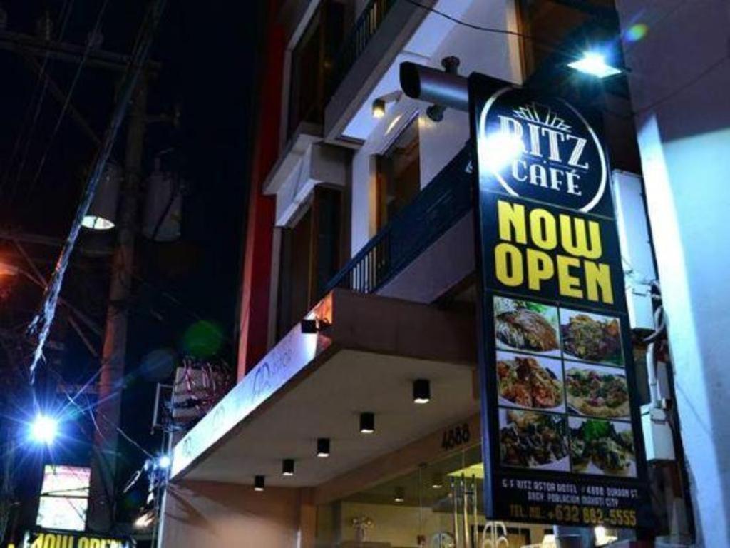 Ritz Astor Hotel Makati City Exteriör bild